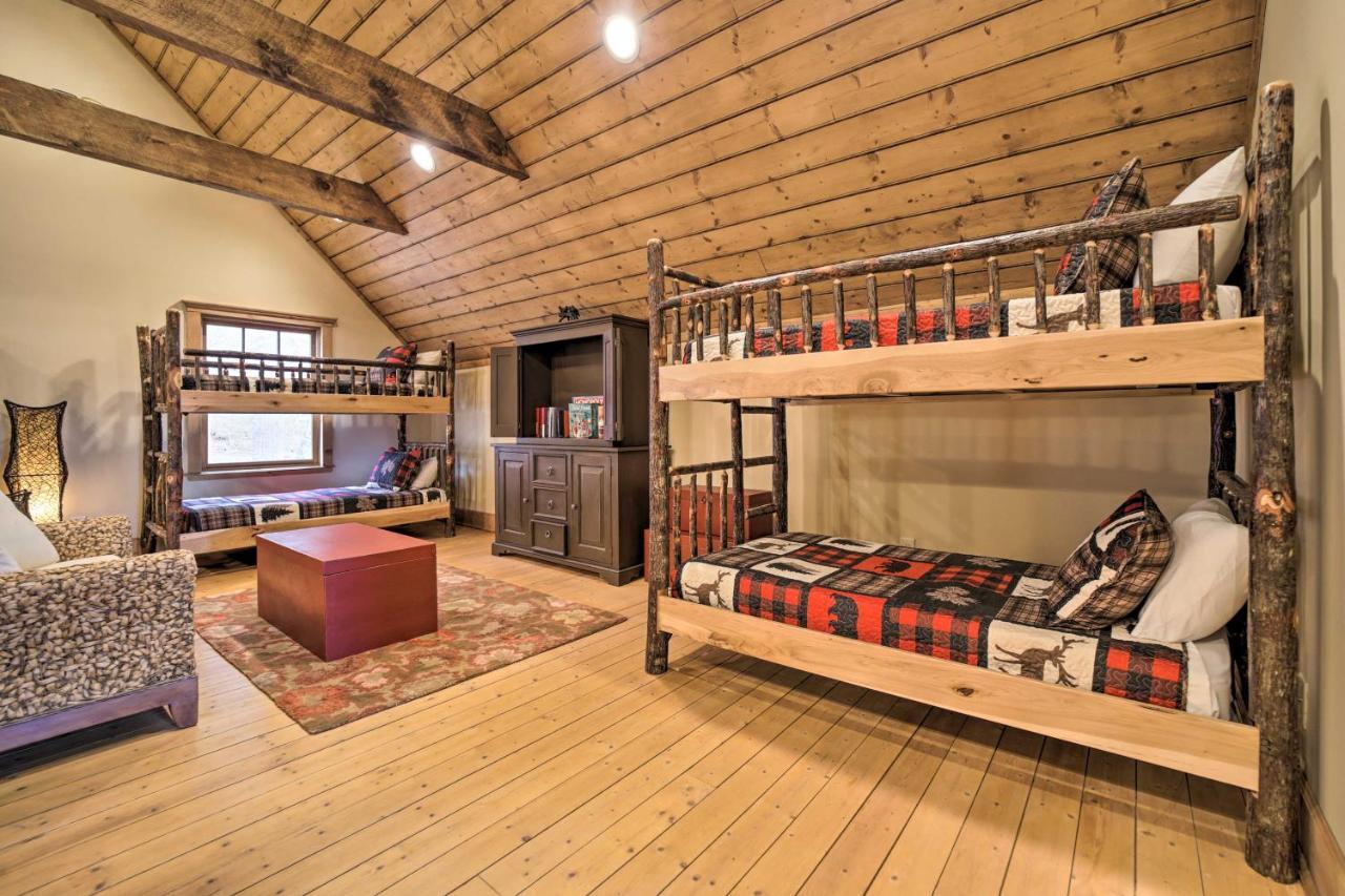 Luxury Cabin Rental In Franklin With Private Hot Tub Экстерьер фото