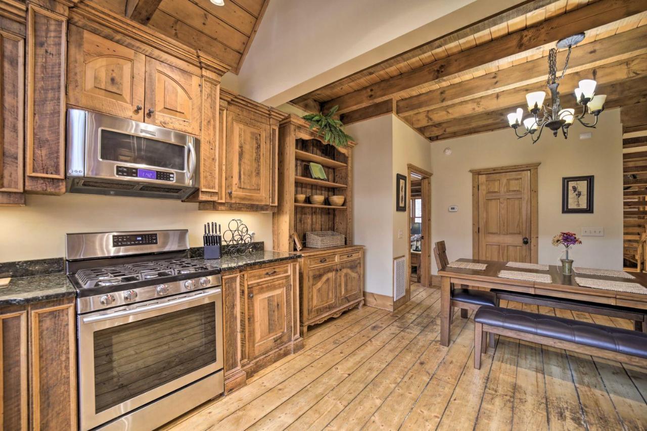 Luxury Cabin Rental In Franklin With Private Hot Tub Экстерьер фото